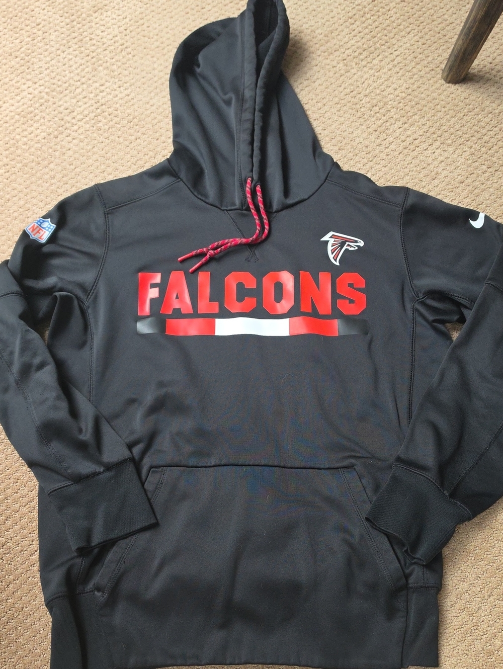Nike Men's Black Falcons Zip-Up Hoodie with Red Accents, Small